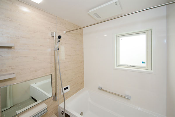 島根県松江市乃木福富町の建売住宅の浴室