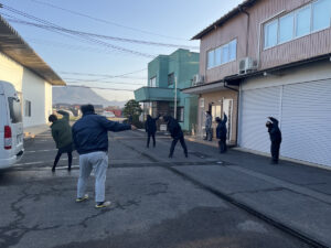 朝のラジオ体操風景